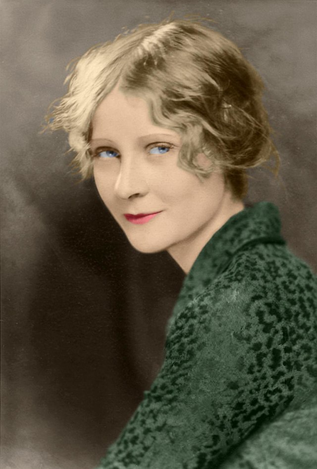 Image of Millicent "Peg" Lilian Entwhistle 